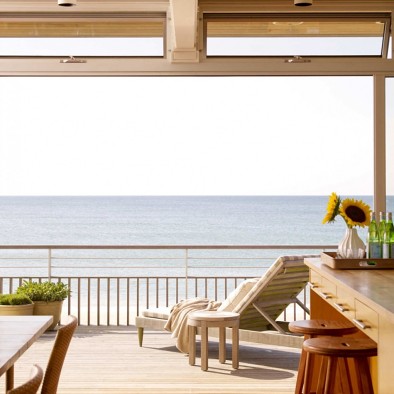 悠闲惬意的海边住宅设计混搭阳台栏杆装修效果图
