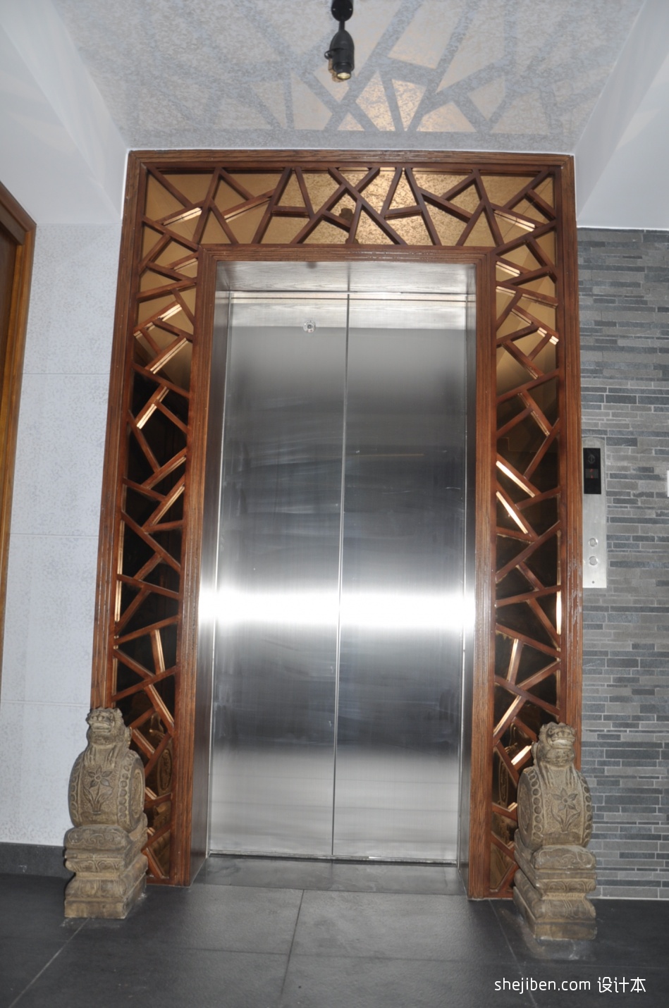 电梯口 设计本装修效果图