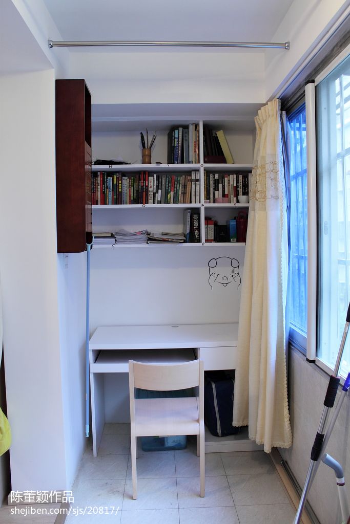 小阳台实用书房书柜一体设计 – 设计本装修效果图