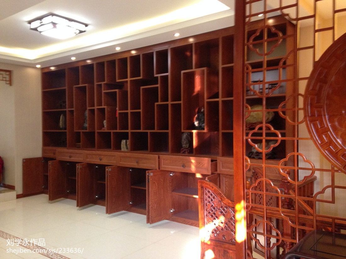中式古典风格四居客厅博古架装修效果图- 中国风