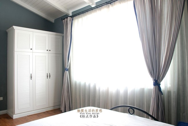 2017美式风格简单温馨卧室窗帘装修效果图片