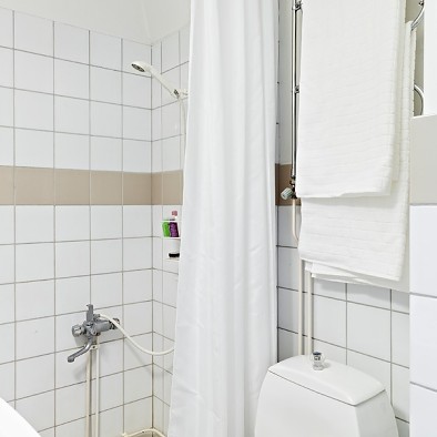 混搭风格简单家用家居卫生间有浴室双色瓷砖装修效果图片