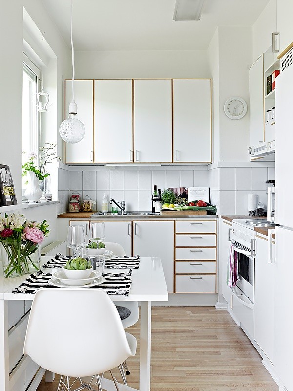 现代风格厨房白色橱柜装修图片