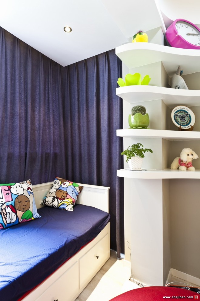 2017现代风格二居室经典男孩儿童房卧榻窗帘装修效果图片