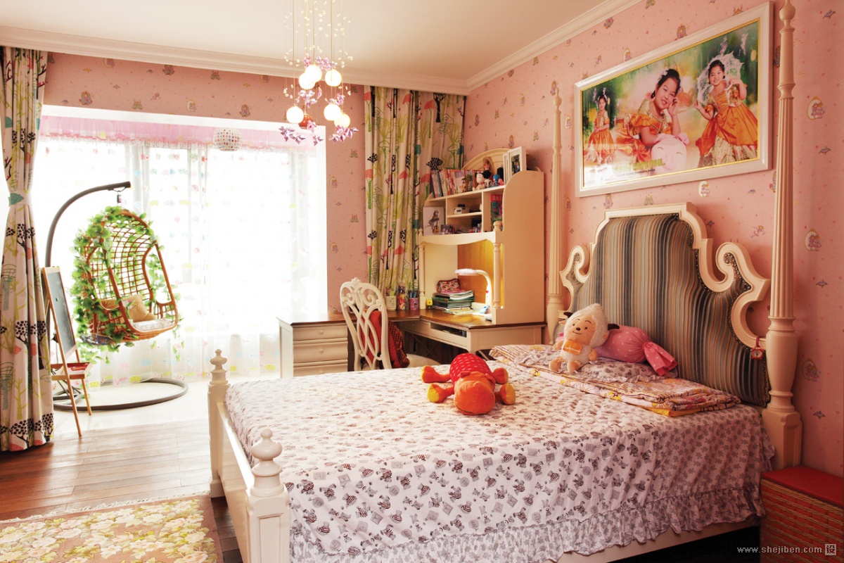 中式风格简单温馨可爱家居小孩卧室兼书房可爱床头背景墙落地窗窗帘装修效果图片