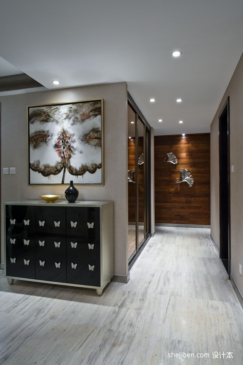 2013新古典风格三室一厅家居过道装饰画实木地板装修效果图