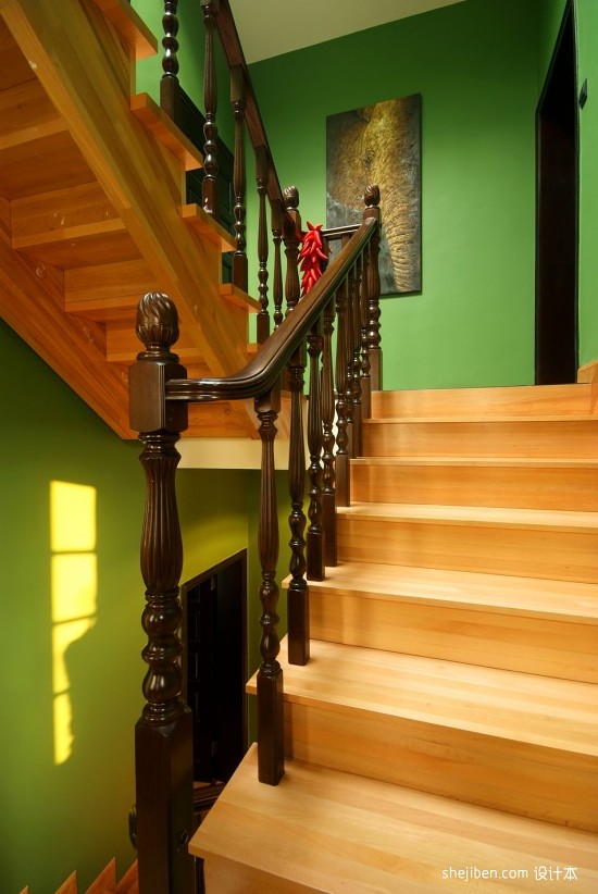 木质楼梯踏步板什么木材好？