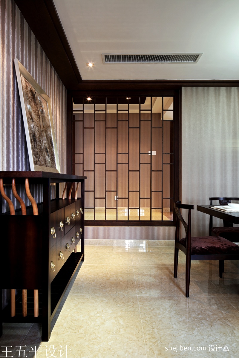 深圳集信名城样板房设计中式餐厅装饰柜装修效果图