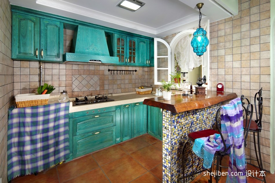 2017地中海风格开放式厨房蓝色橱柜装修效果图