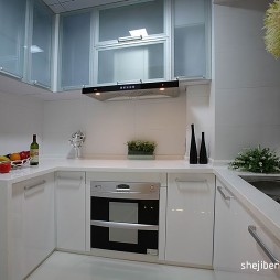 现代简约风格开放式L型家居厨房白色橱柜装修效果图片