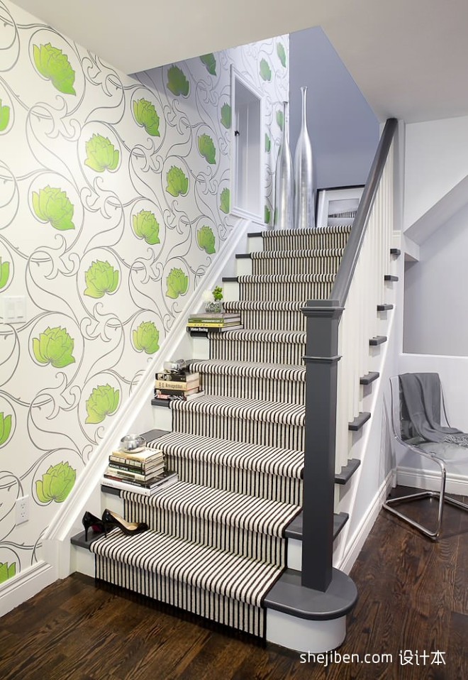 2017现代风格二居室精品实木楼梯护栏装修效果图