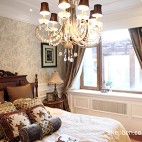 美式风格经典时尚别墅主人房卧室飘窗装修效果图片