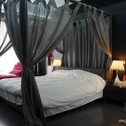 2017现代风格复式80后浪漫婚房卧室花纹壁纸窗帘装修效果图