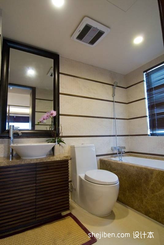东南亚风格四室两厅家装卫生间带浴缸装修图片