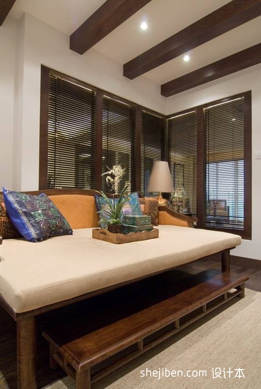 2017东南亚风格四居室室内休闲区实木吊顶装修效果图片