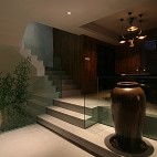 2017现代风格别墅室内玻璃楼梯护栏装修效果图