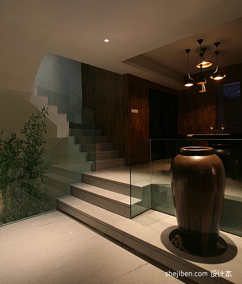2017现代风格别墅室内玻璃楼梯护栏装修效果图