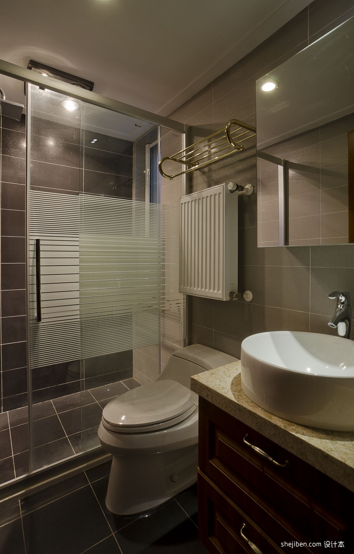 2013中式风格复式新潮主卫生间淋浴房黑色地砖装修效果图