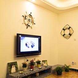 蓝白地中海风格客厅电视墙装修效果图