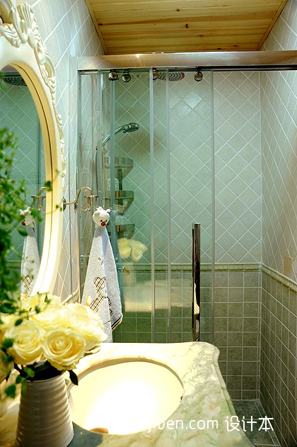 2013美式风格三室一厅小空间卫生间吊顶淋浴房装修效果图