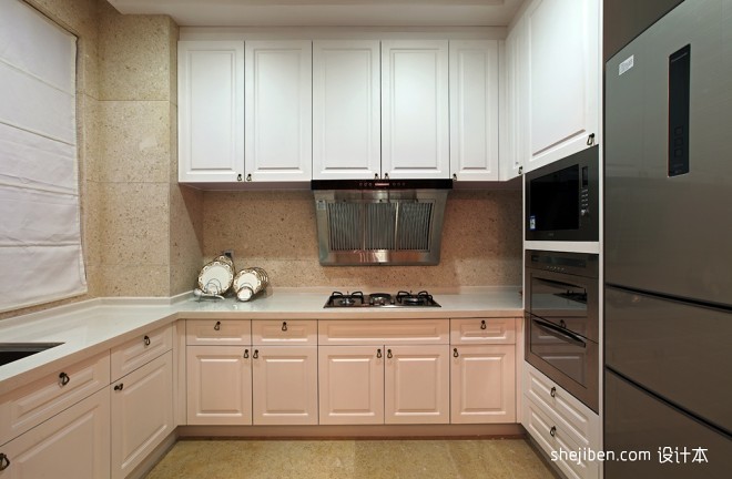 2013欧式风格U型整体6平米家庭白色橱柜厨房装修效果图