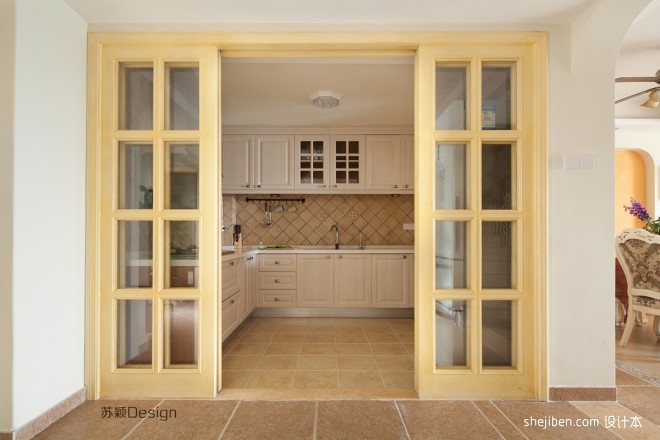 2017地中海风格L型整体6平米家居厨房折叠门装修效果图