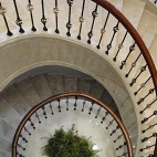 新古典家庭旋转楼梯装修图