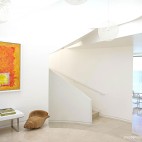 2013现代风格别墅室内家用螺旋式楼梯间装修效果图