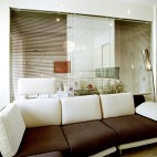 三居室现代简装客厅卧室玻璃隔断背景墙装修效果图