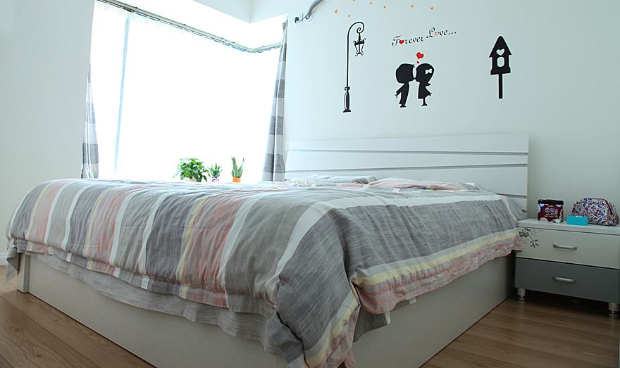 小清新地中海卧室床头背景墙装修效果图