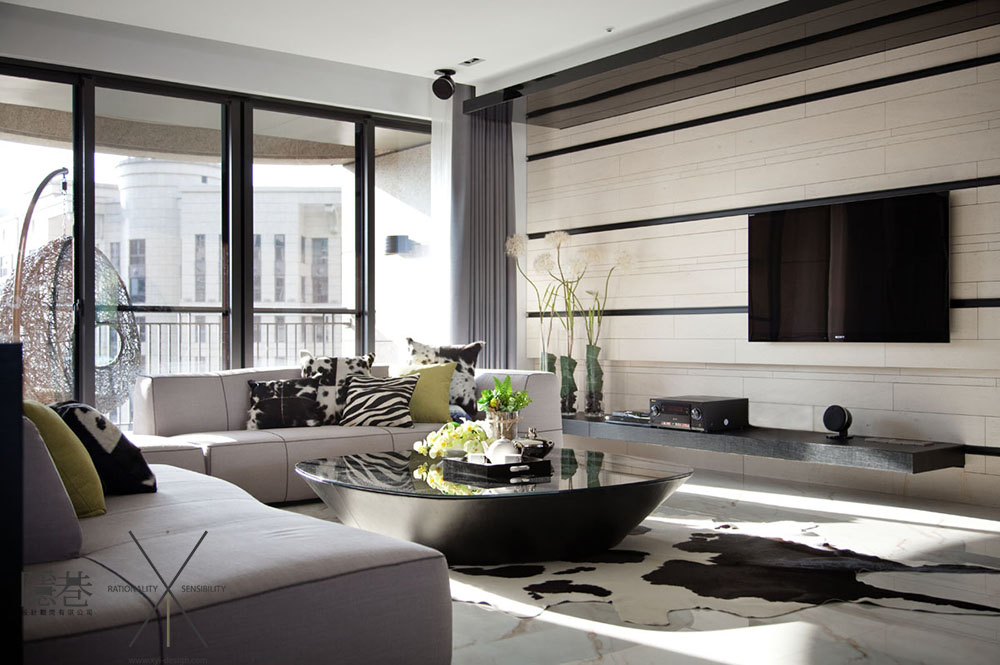 别墅现代风格最新客厅影视墙阳台推拉门灰色落地窗帘设计