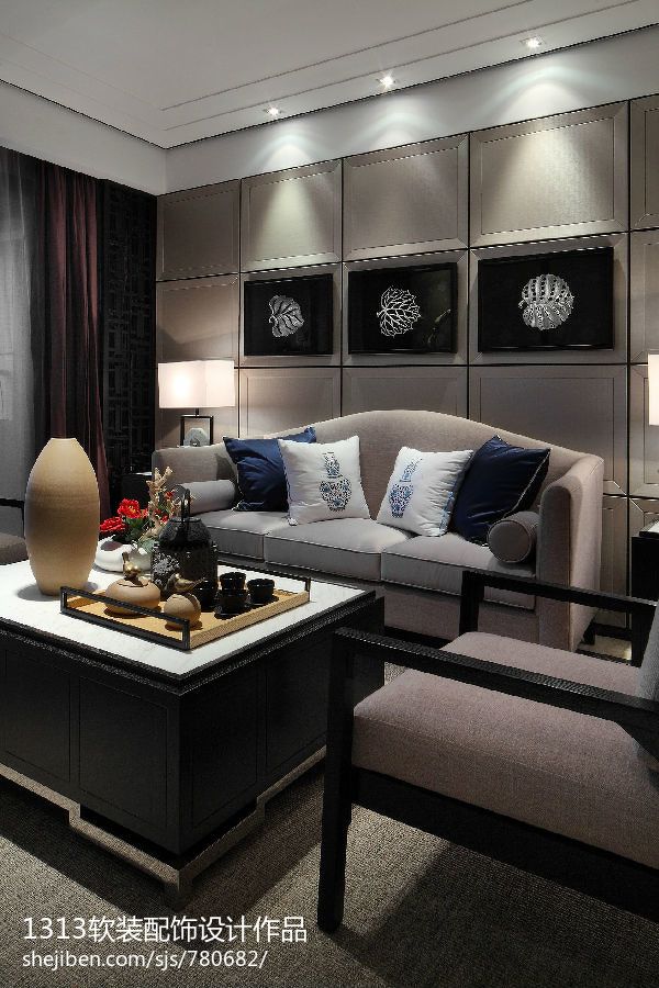 中式风格家居客厅沙发挂画背景墙设计图片
