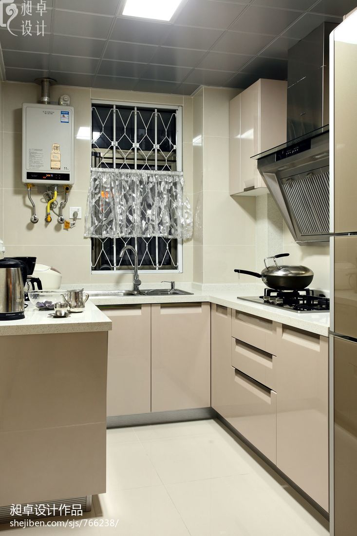 黑白风格厨房室内环境设计