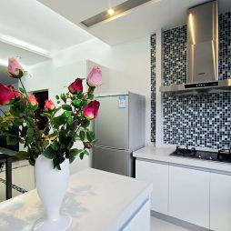 二居室现代风格厨房装修效果图欣赏