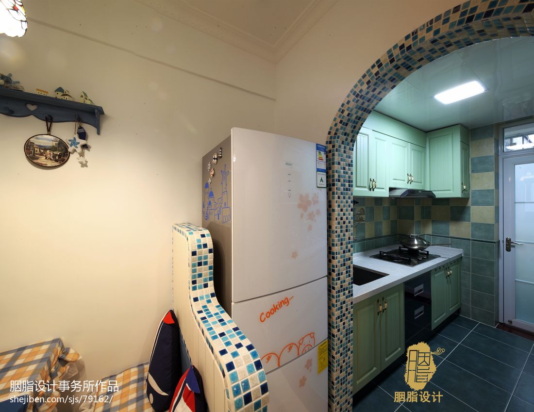 典型地中海风格厨房吧台隔断图片 – 设计本装修效果图