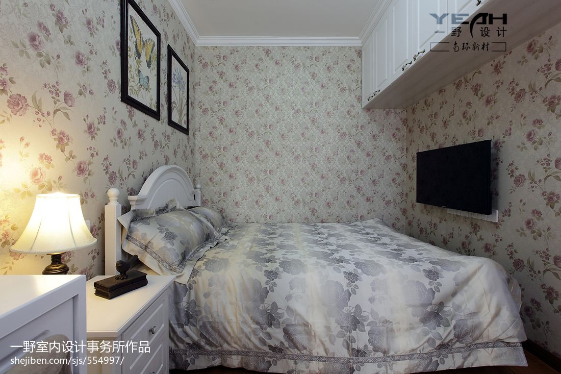 休闲美式小户型卧室壁纸背景墙装修效果图