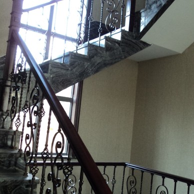 别墅东南亚风格楼梯设计效果图