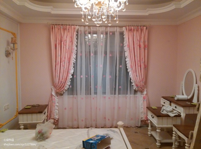 欧式粉色房间装修效果图