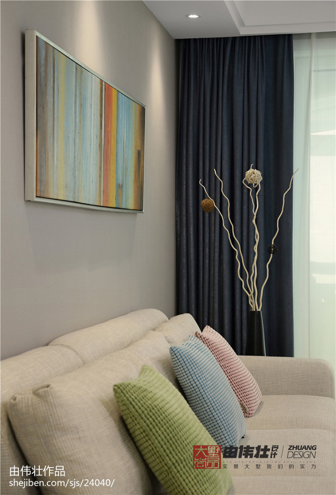 147平现代风公寓客厅沙发背景设计