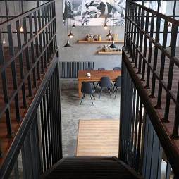 混搭风格咖啡厅楼梯装修效果图