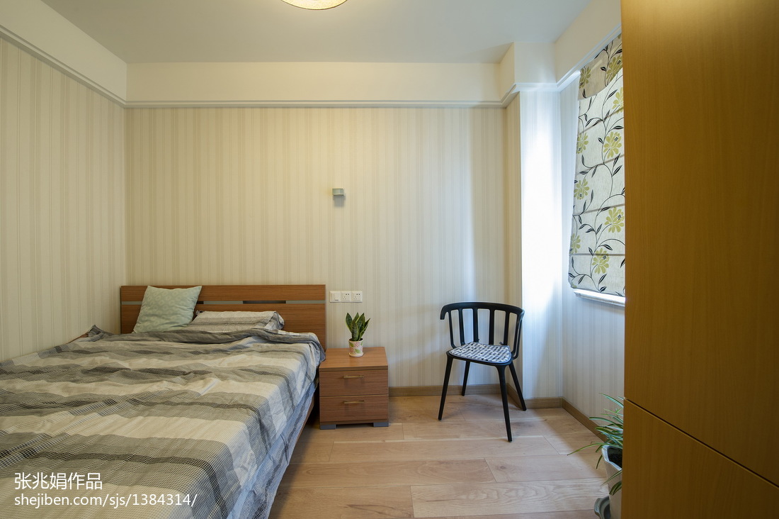 复式现代卧室装修设计效果图片