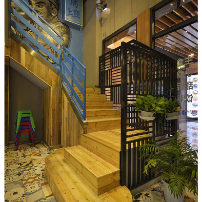 混搭风格中餐厅楼梯设计效果图