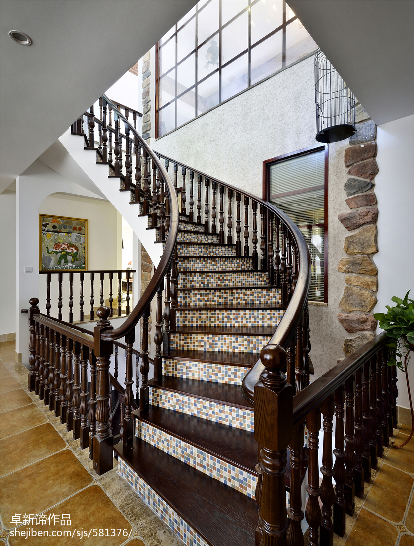 别墅美式楼梯装修设计