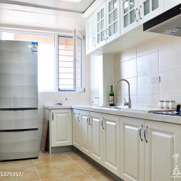 二居室美式厨房白色橱柜装修效果图