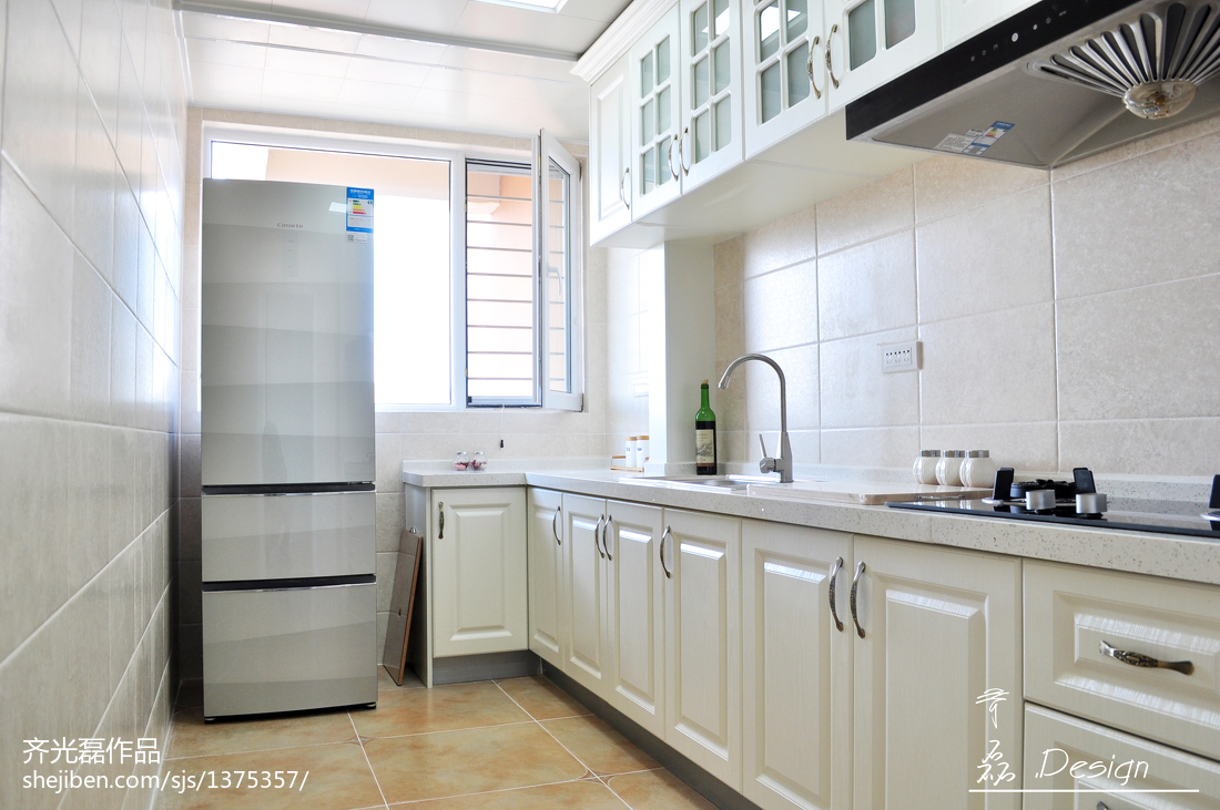 二居室美式厨房白色橱柜装修效果图