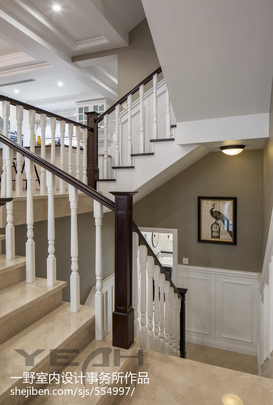 别墅美式楼梯装饰设计效果图