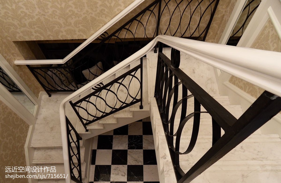 欧式风格别墅楼梯装修图片