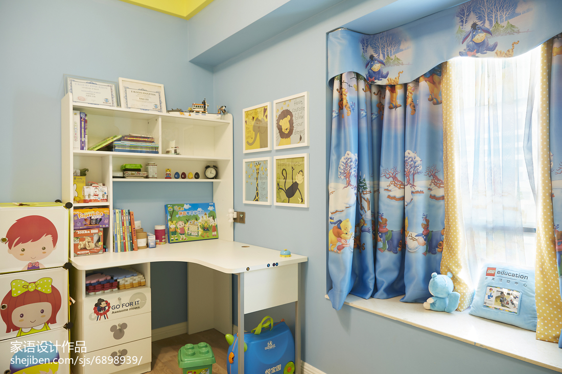 蓝色系现代风格儿童书房设计