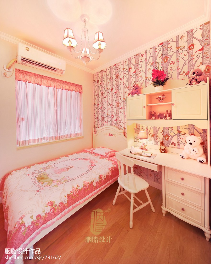 美式粉红色调儿童房设计