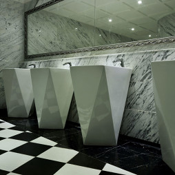 百老汇电影城洗手间设计
